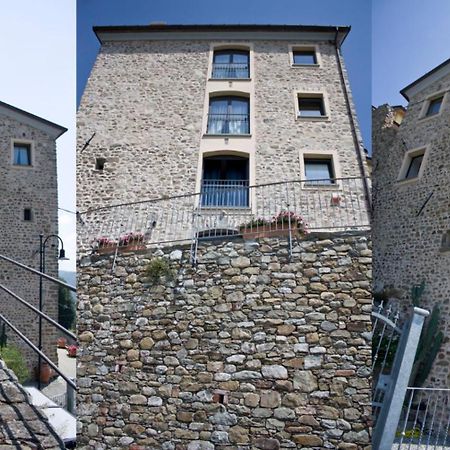 Al Castello Da Annamaria Guest House Beverino Ngoại thất bức ảnh
